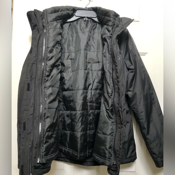 3 IN 1 CB SPORT SIZE M BLACK MEN'S JACKET AND COAT, REMOVIBLE ZIPPER HOOD,  WGOT - Picture 4 of 10